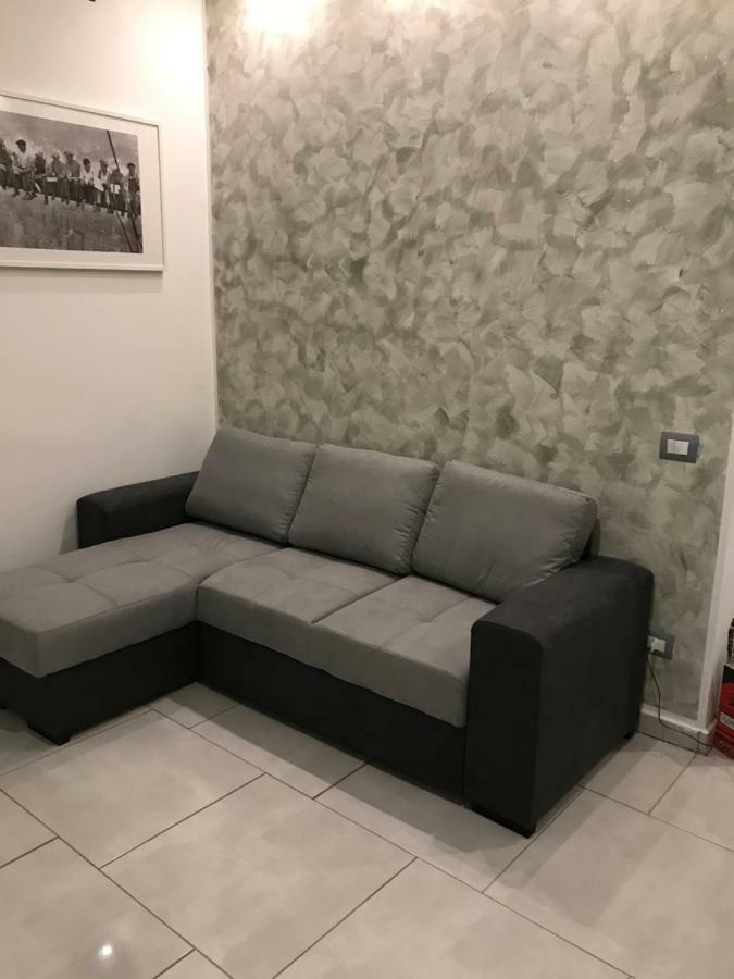 Accogliente Bilocale Appartement Milaan Buitenkant foto