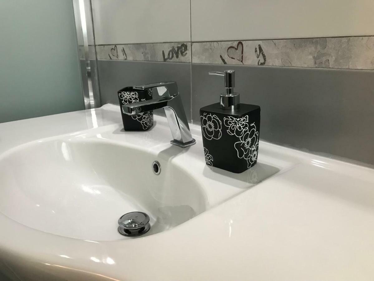 Accogliente Bilocale Appartement Milaan Buitenkant foto